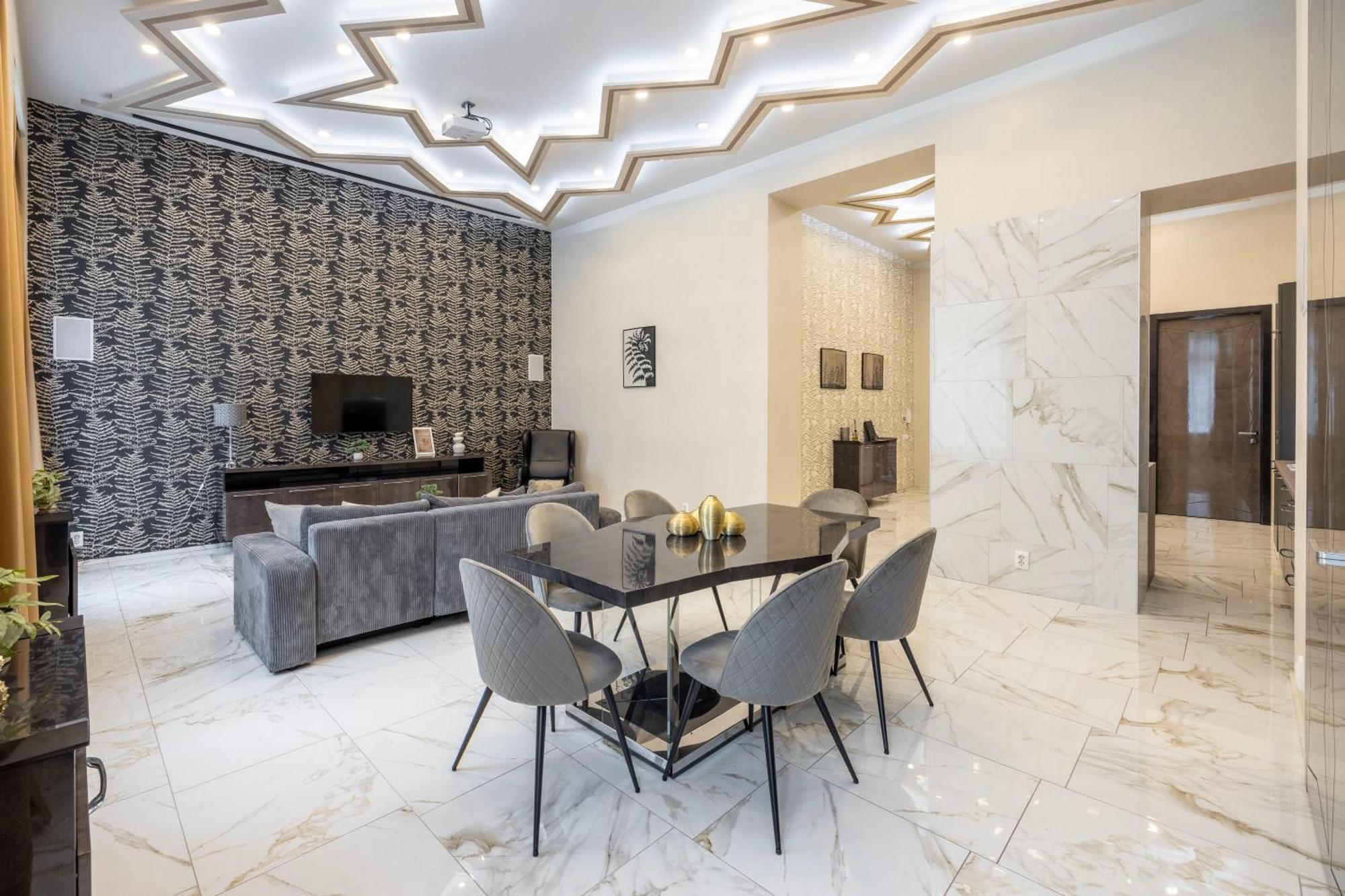 Extravagant & Modern Grand In The Center Of * Budapest