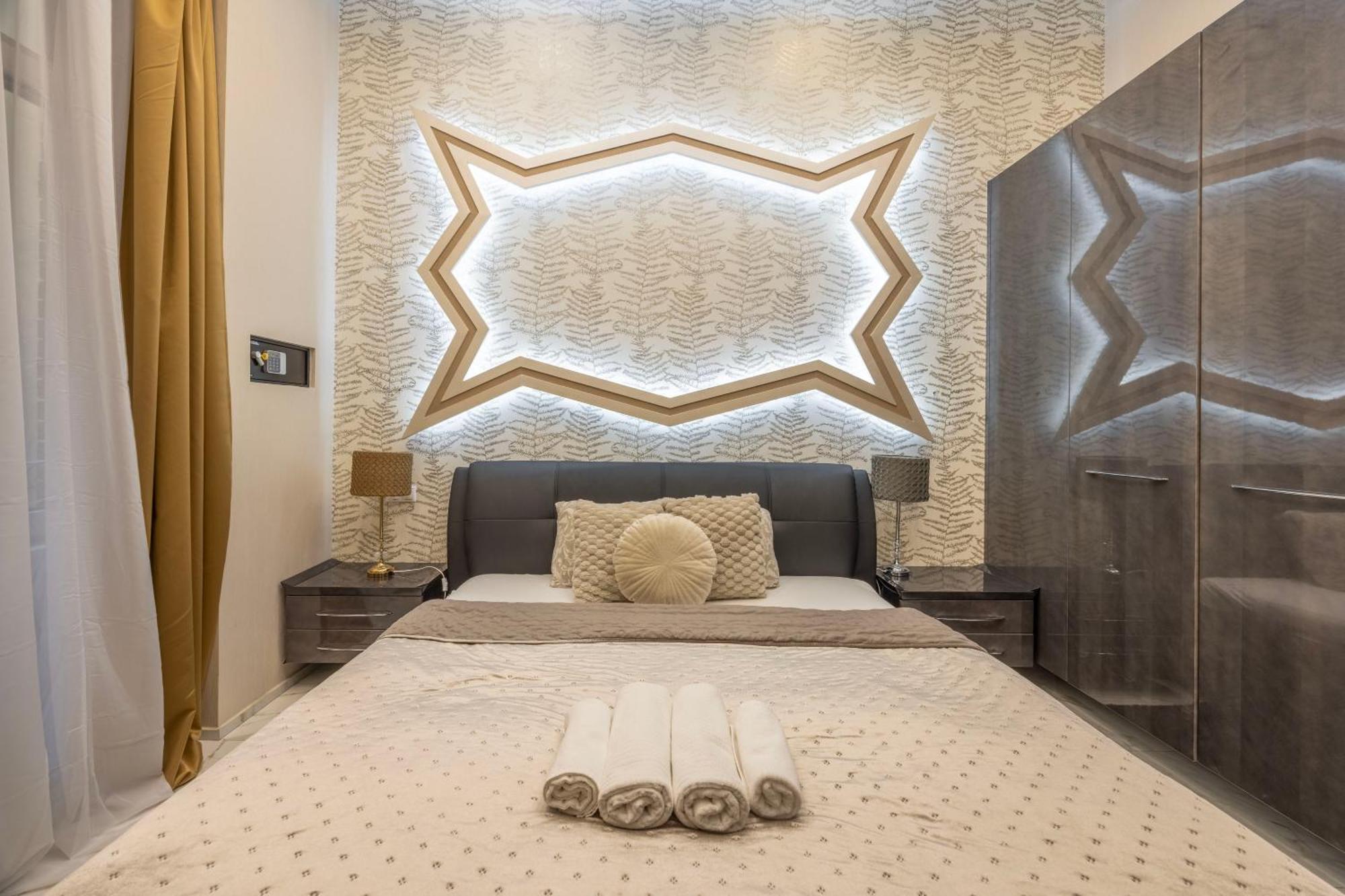 Extravagant & Modern Grand In The Center Of Apartment